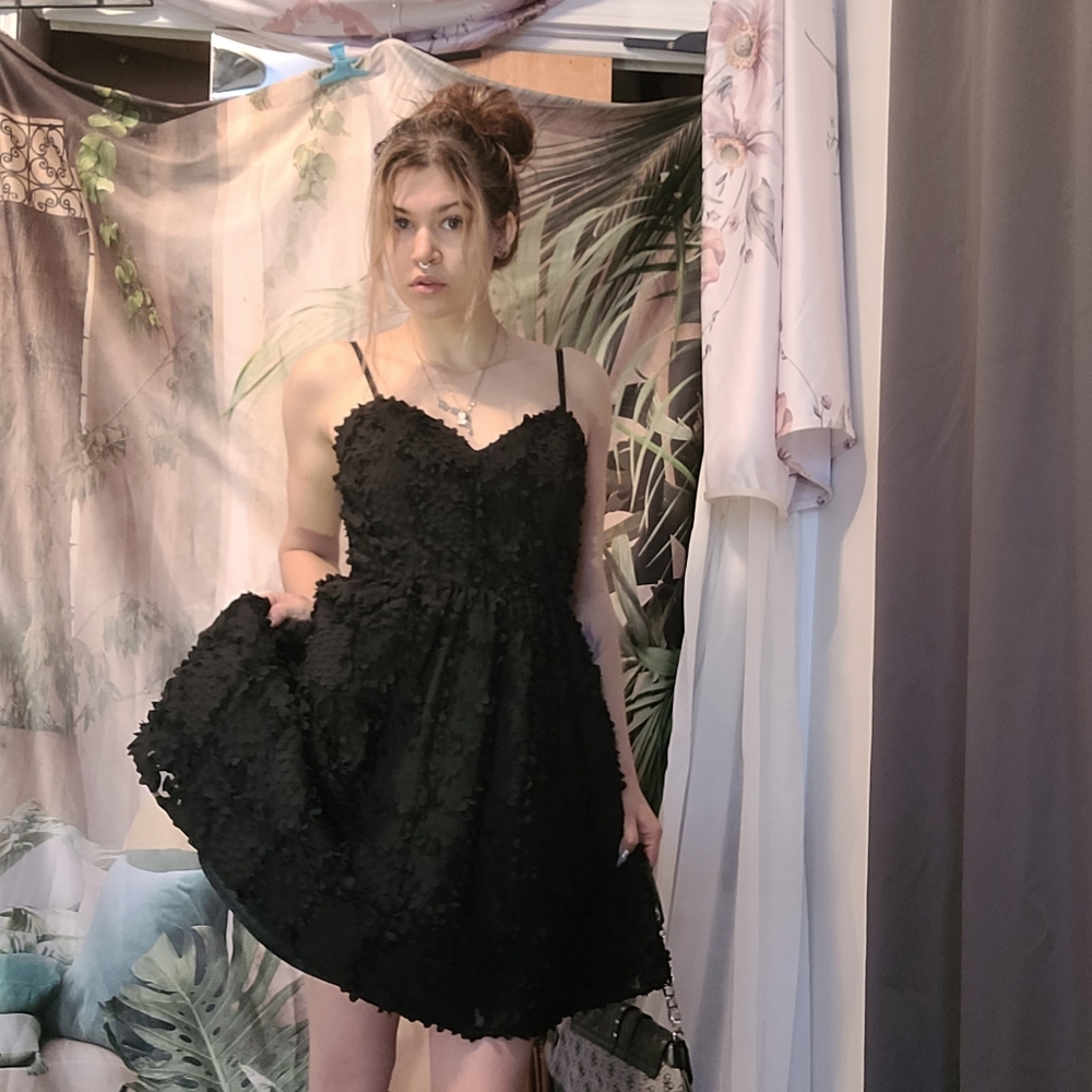 3D Floral Bustier Dress - Picture 4 of 4